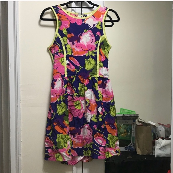 Parker 100% Silk Lace Up Open Back Dress Size M